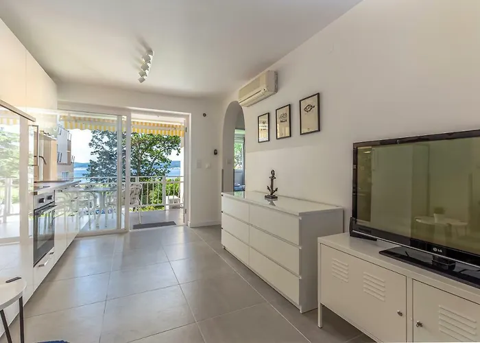 Apartman More شقة *